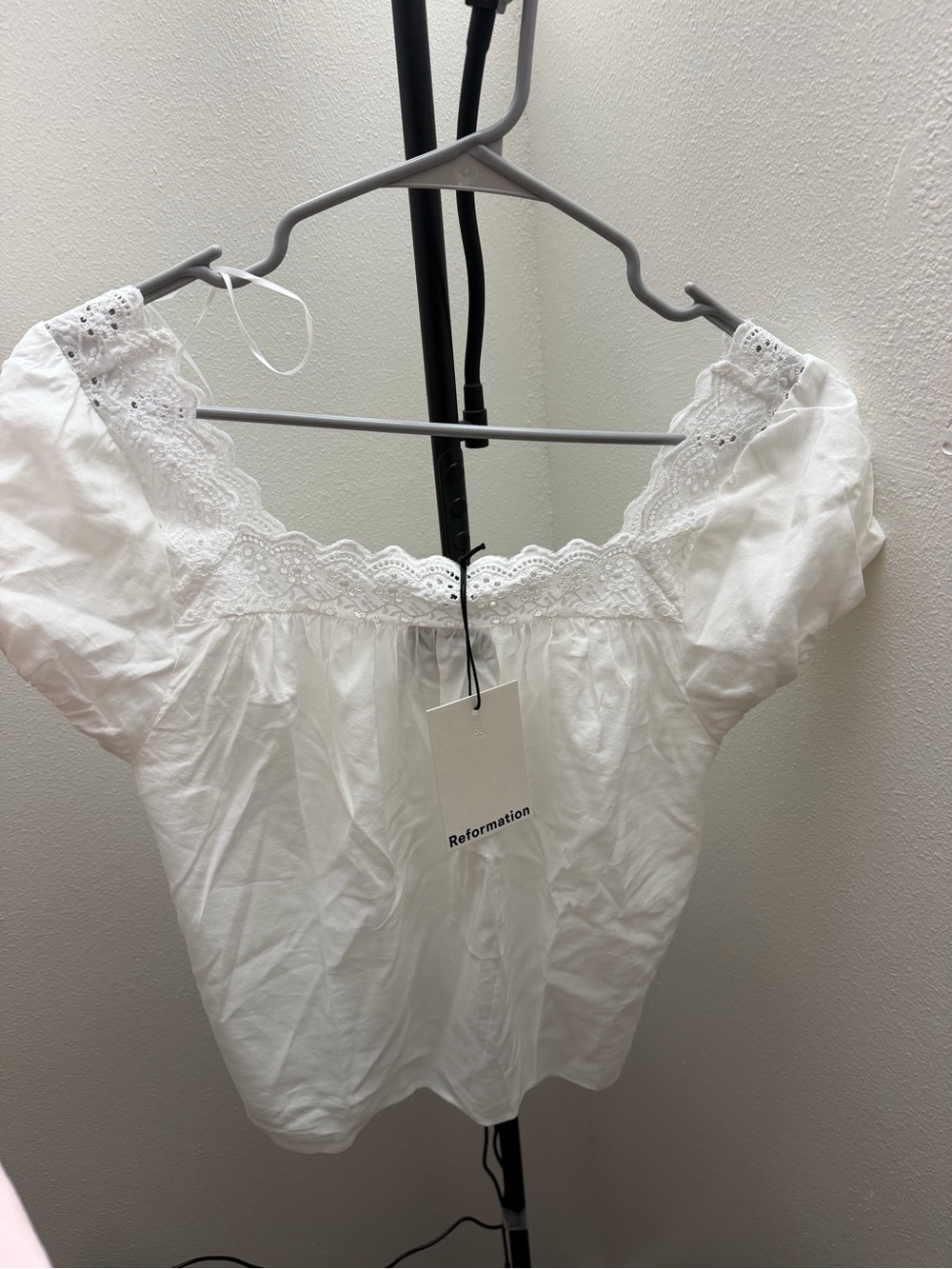 NWT Reformation Zita Top - Picture 2 of 3